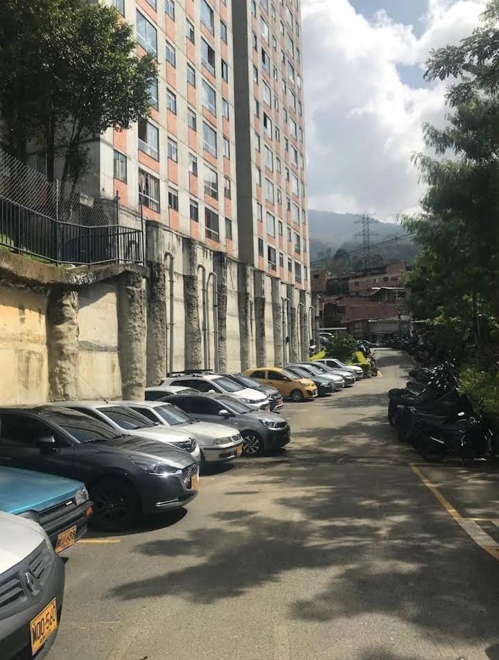 Apartamento Vistas Lindas Cerca Centro Меделин Екстериор снимка