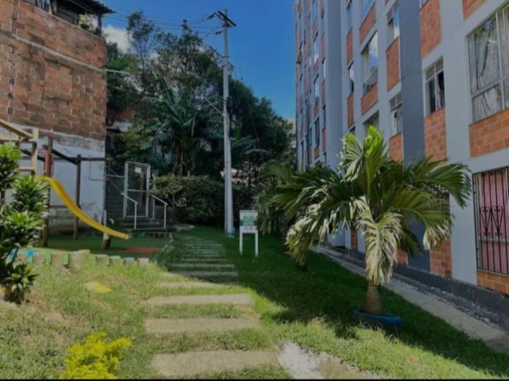Apartamento Vistas Lindas Cerca Centro Меделин Екстериор снимка