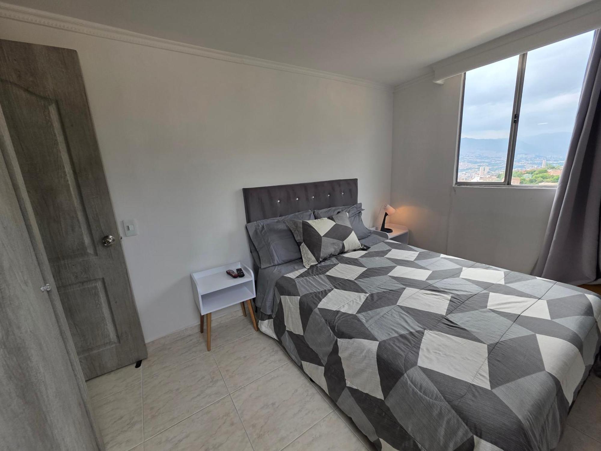 Apartamento Vistas Lindas Cerca Centro Меделин Екстериор снимка