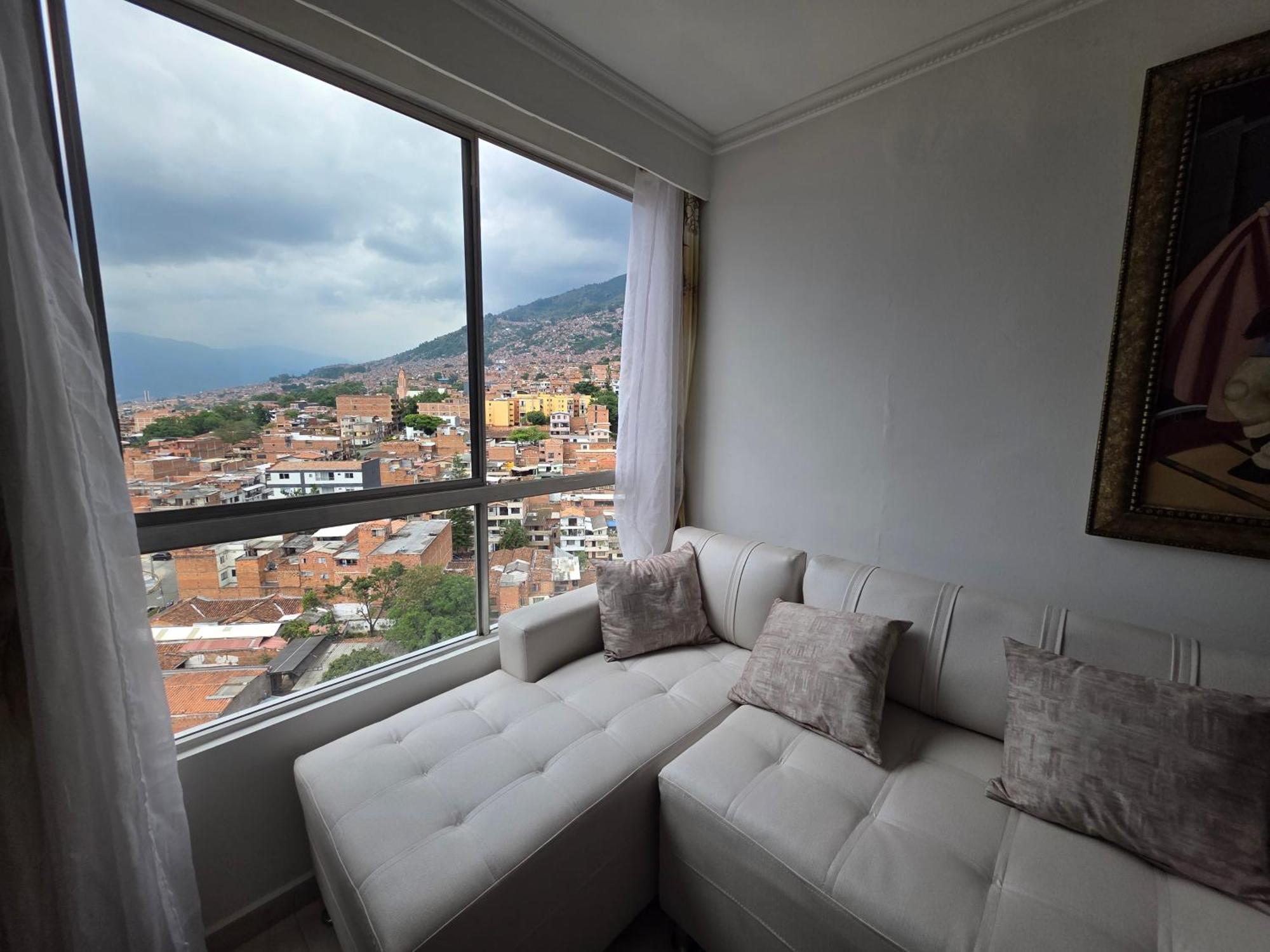 Apartamento Vistas Lindas Cerca Centro Меделин Екстериор снимка