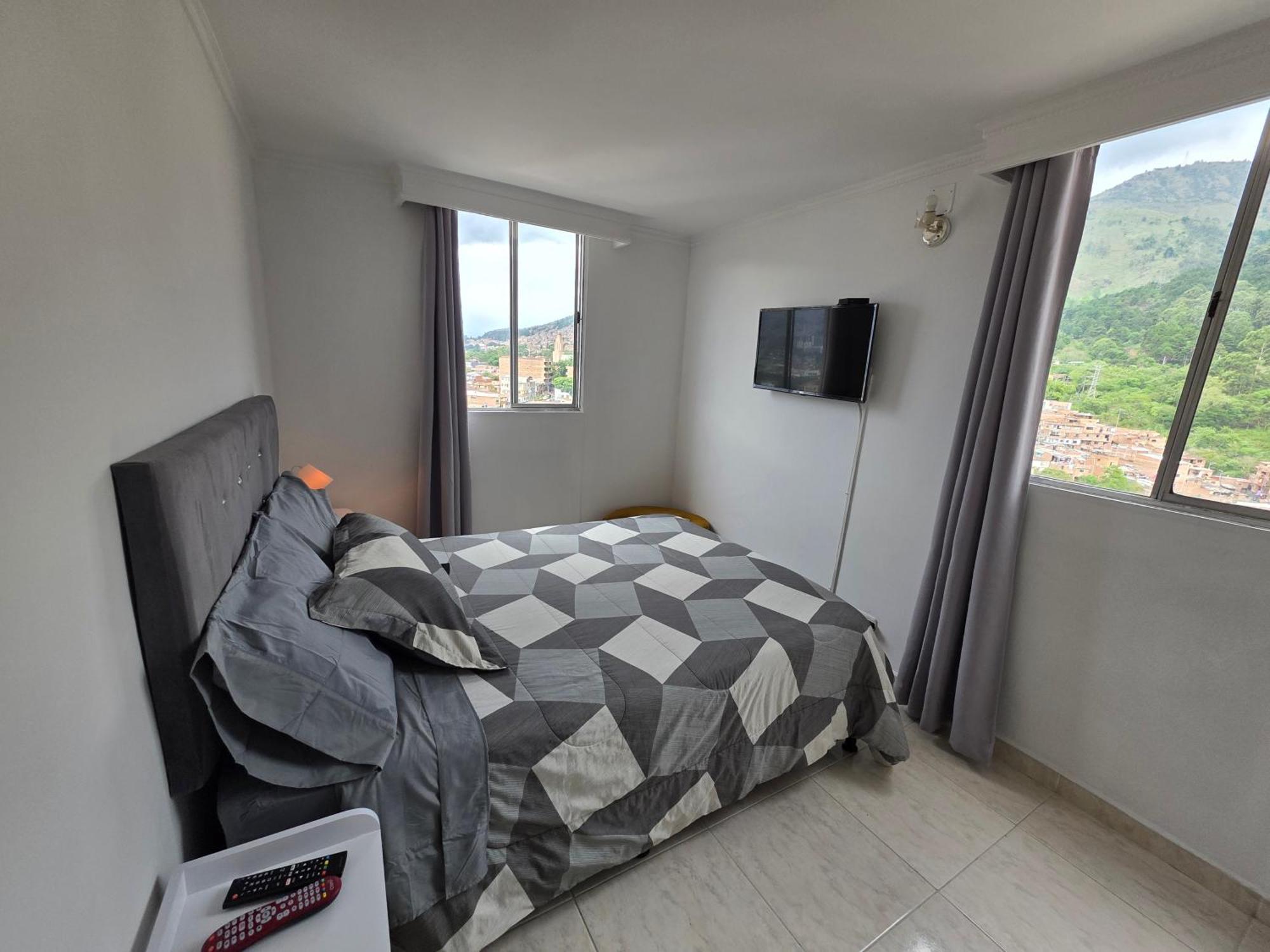 Apartamento Vistas Lindas Cerca Centro Меделин Екстериор снимка